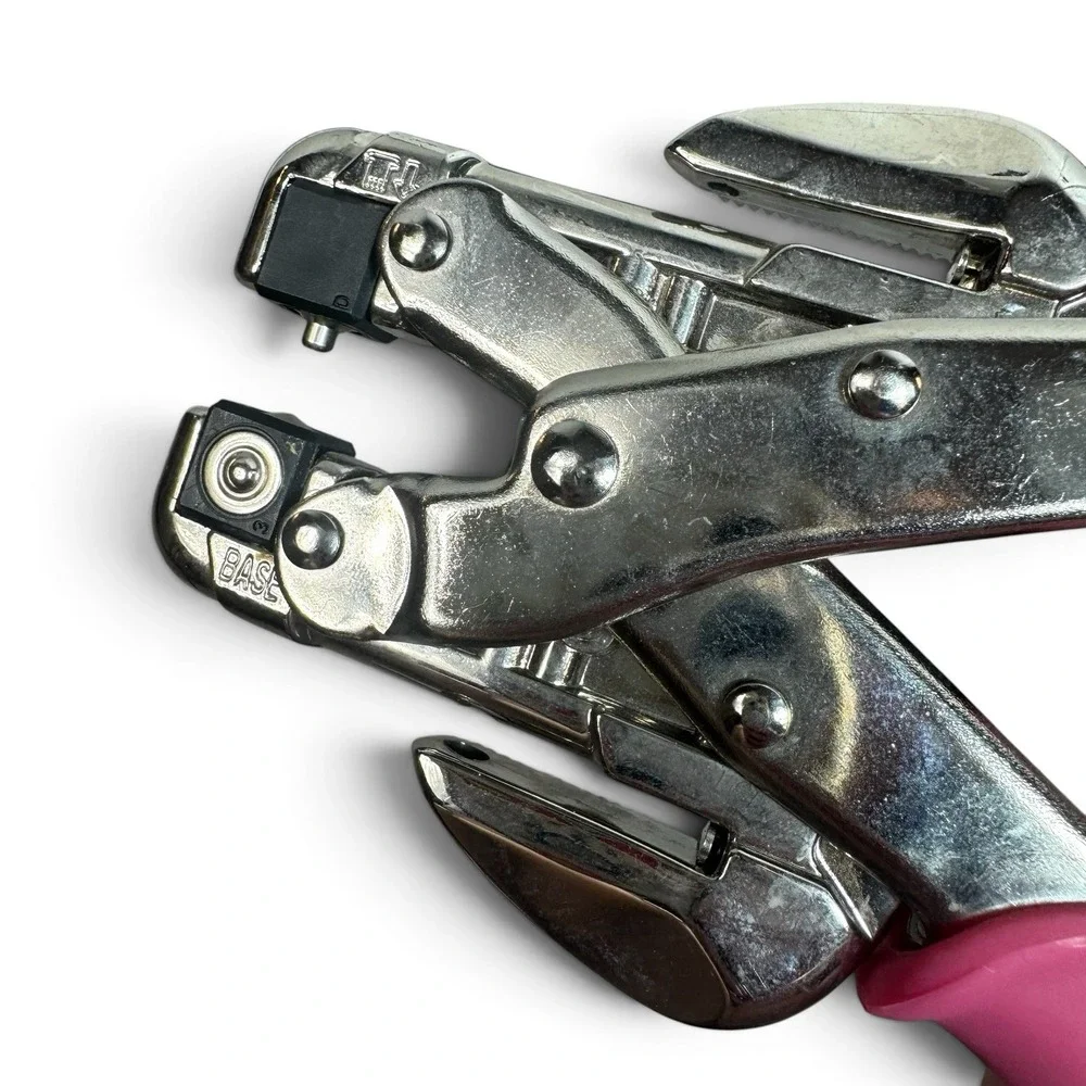 We R Memory Keepers Crop A Dile Punch Crafting Tool Pink Eyelet Setter Adjusts